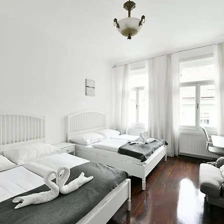 Comfort Central Apartment, 4bdrm, 2bthrm